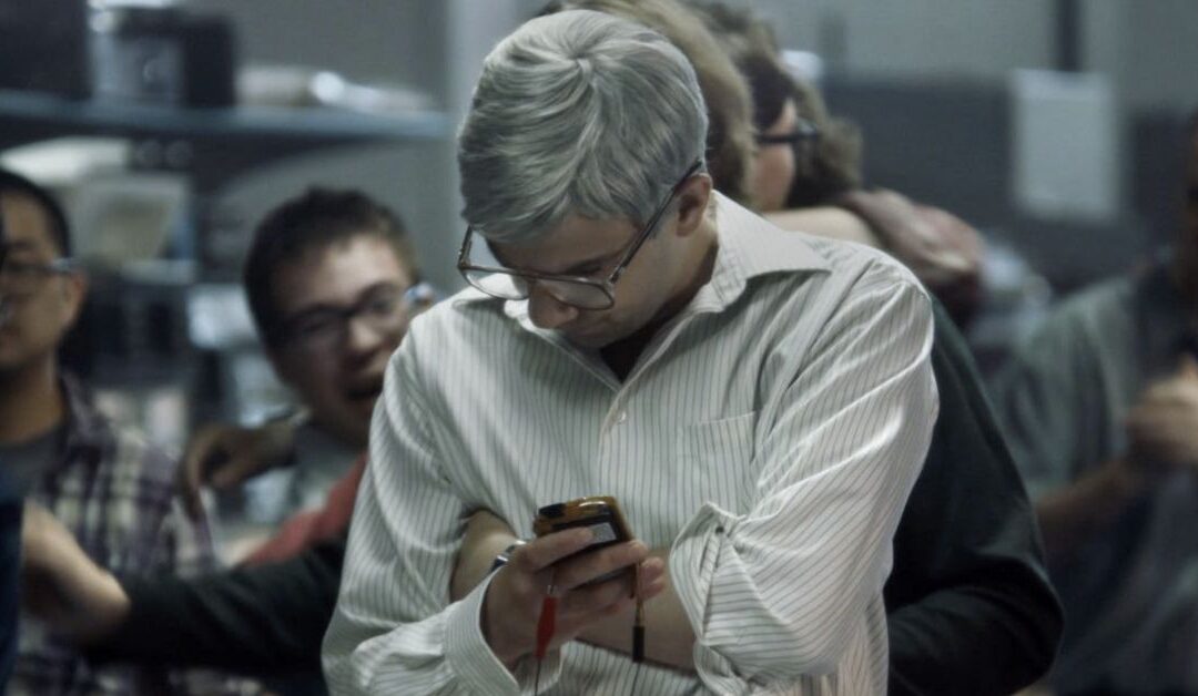 Blackberry: A Dark Comedy About the Smartphone’s Precursor [Movie Review]