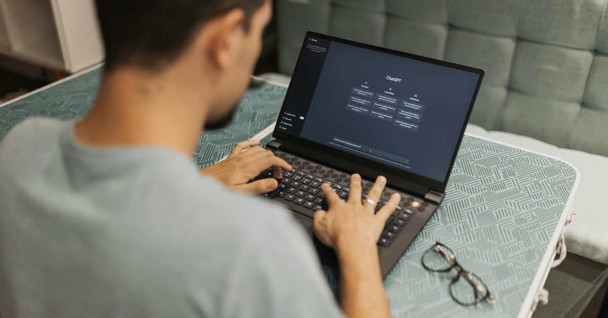How-AI-Is-Changing-the-Workplace.jpg